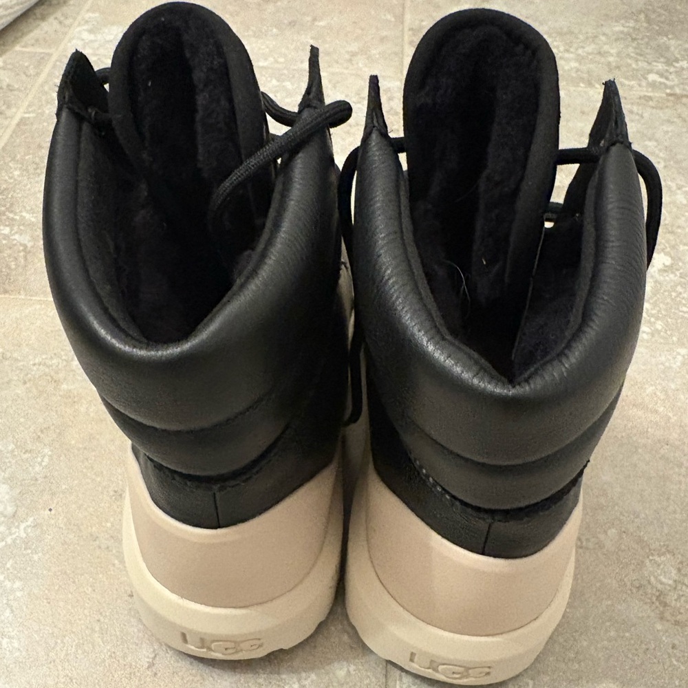 UGG Men’s Black Neumel High Weather Hybrid Boot Size 9 Men’s - Picture 2 of 7